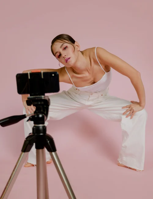 Beispielbild für den Modelbereich Presenter / Video